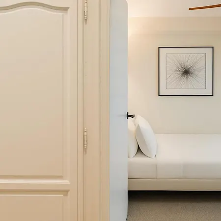 Ideal Family - Appartamento Parigi